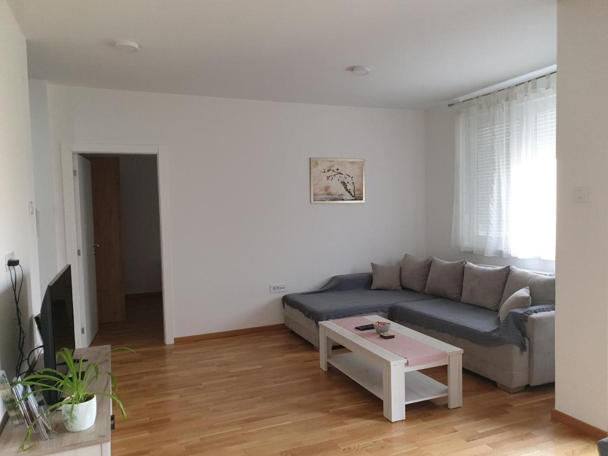 Apartman N&N Subotica Exteriör bild